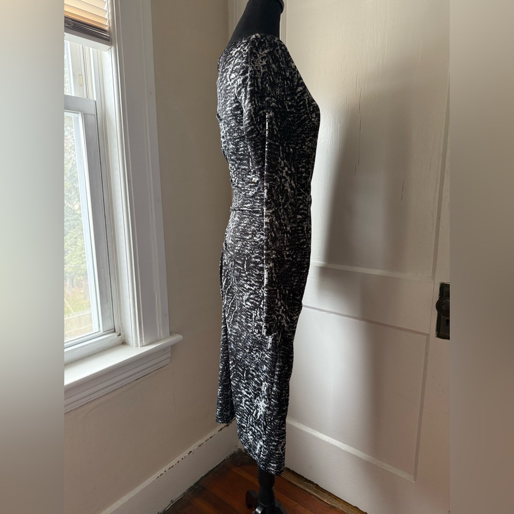 Philosophy Black and White Long Sleeve Dress - Picture 8 of 11